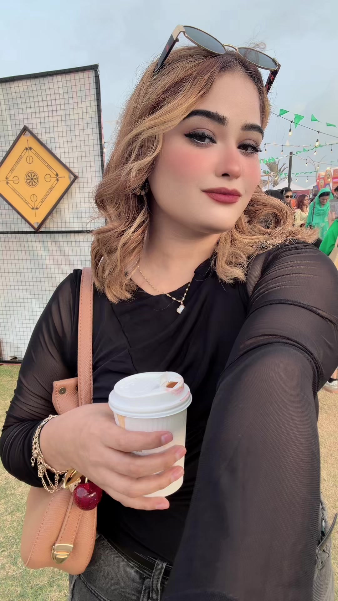 @Azmay 🐝
