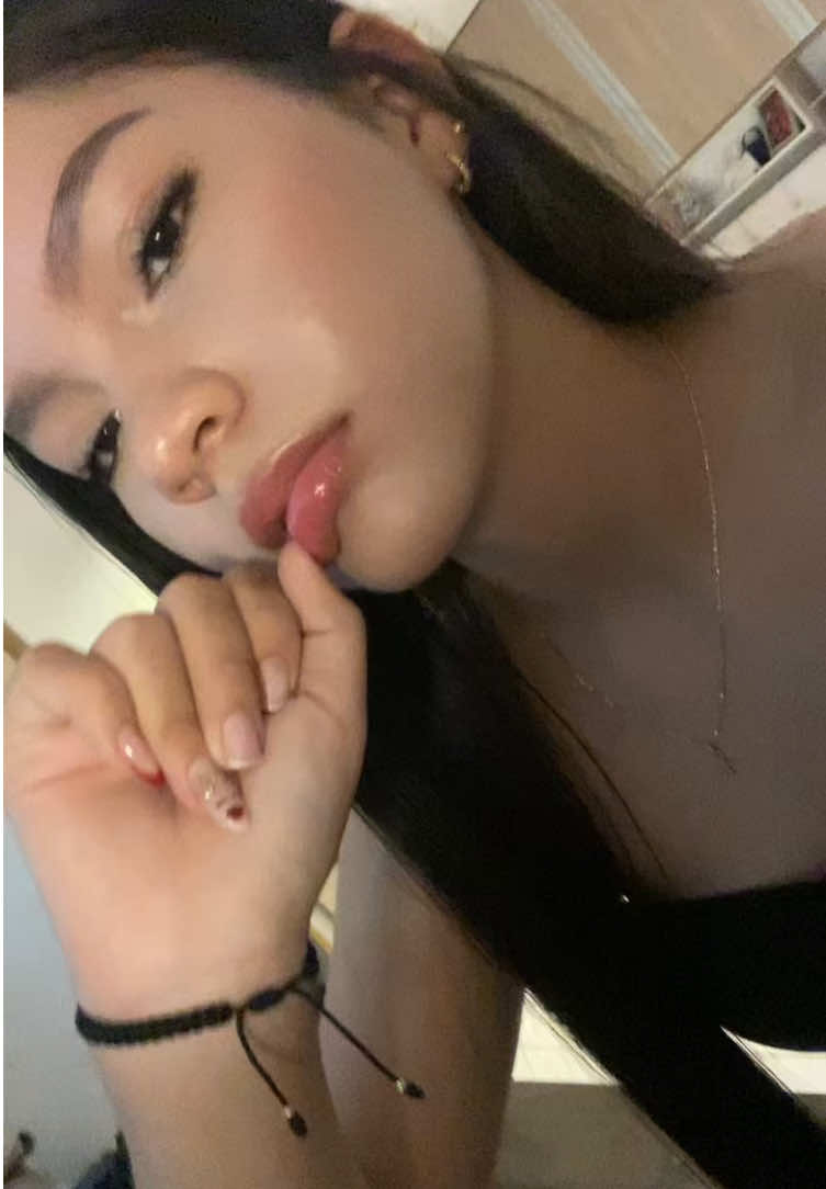 @️Sofia Gutierrez