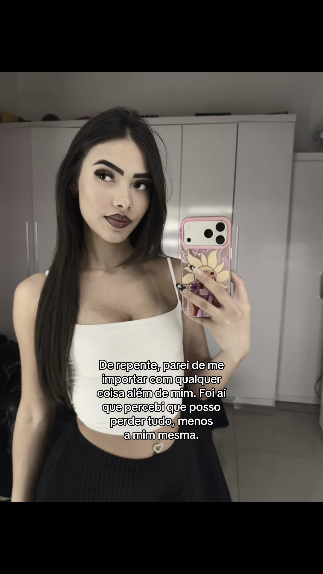 @Thayssa__