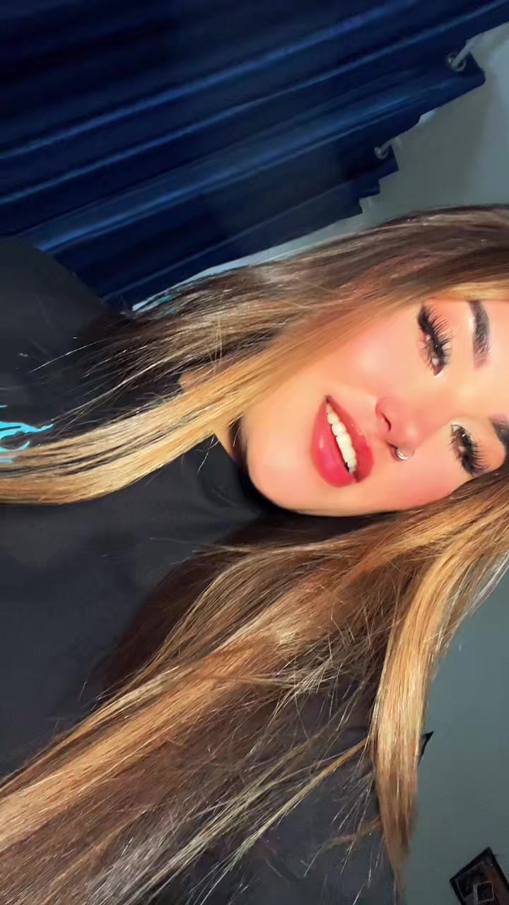 @Lorena flames🔥