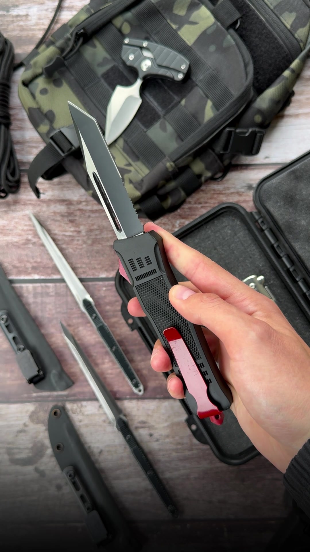 @survival.knives
