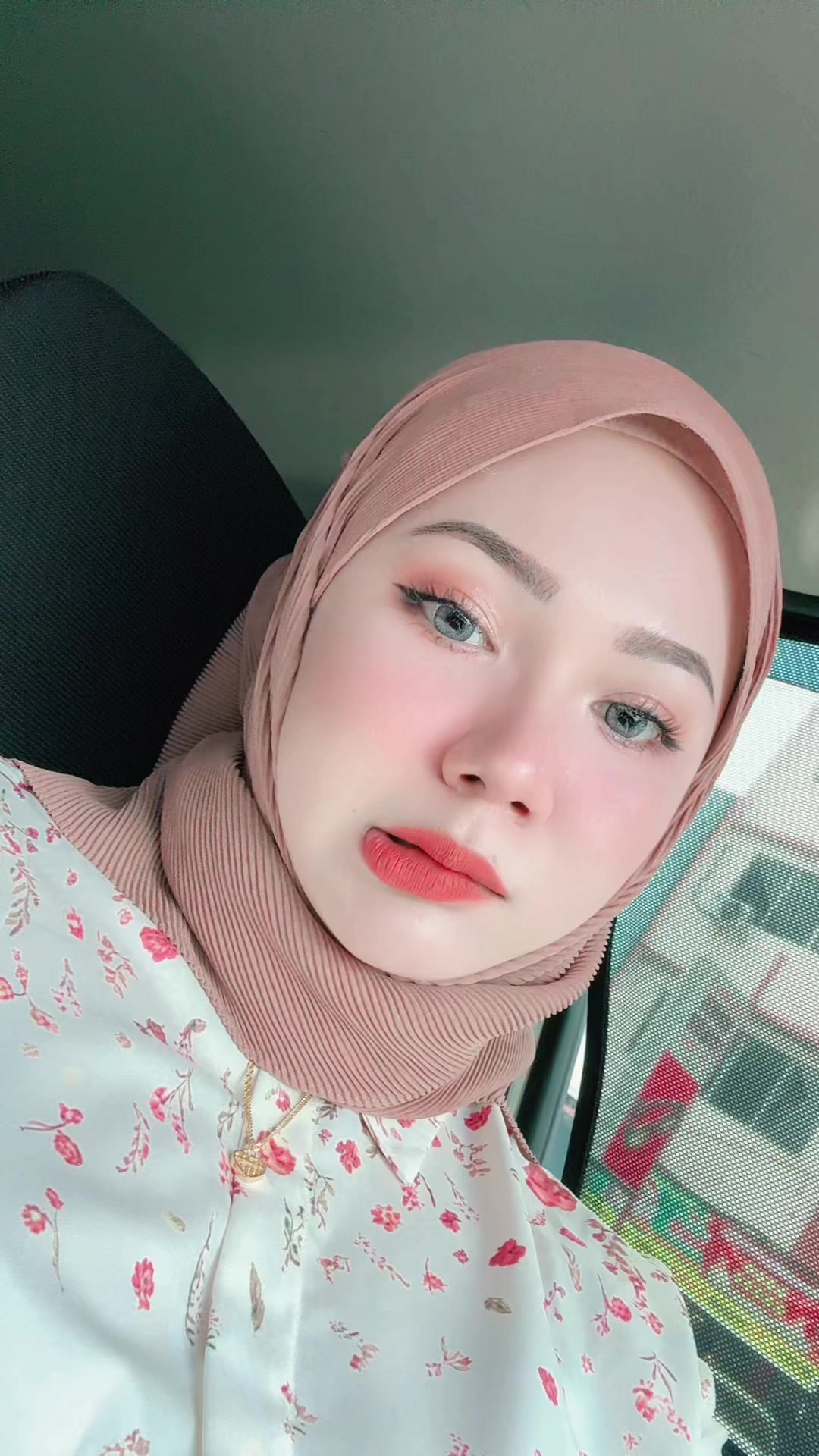 @aichaa🦋