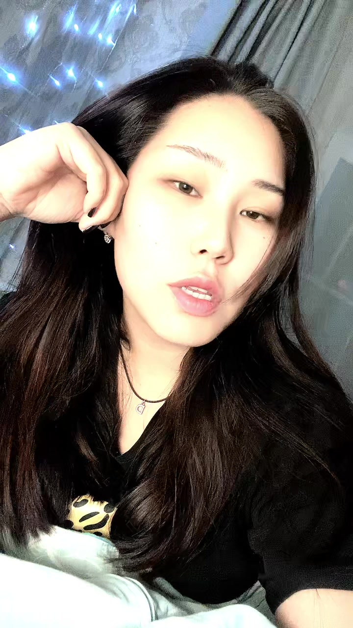 @AyzaS