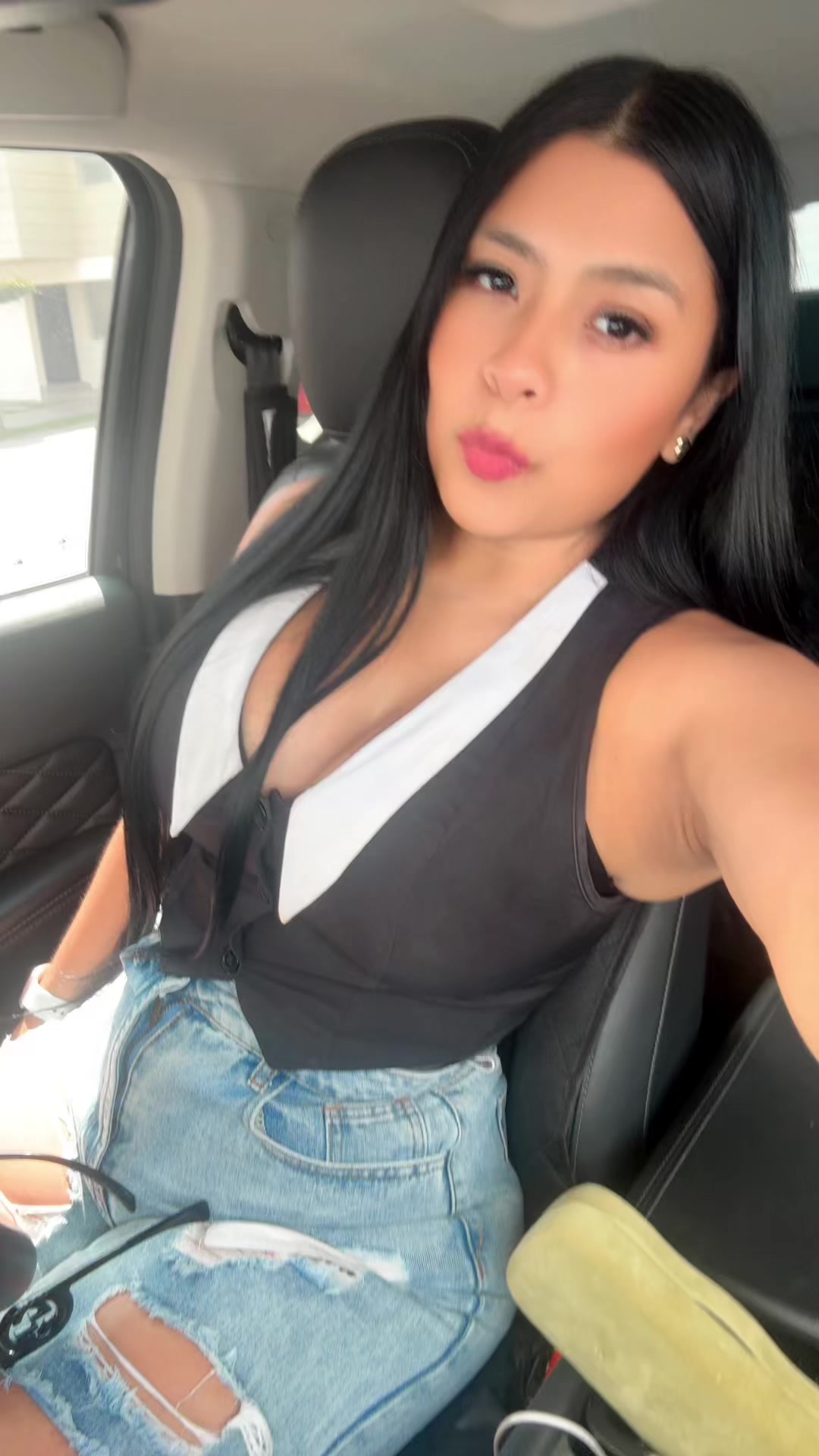 @𝓘𝓷𝓭𝓲𝓻𝓪 𝓿𝓮𝓸𝓻𝓽🎀✨