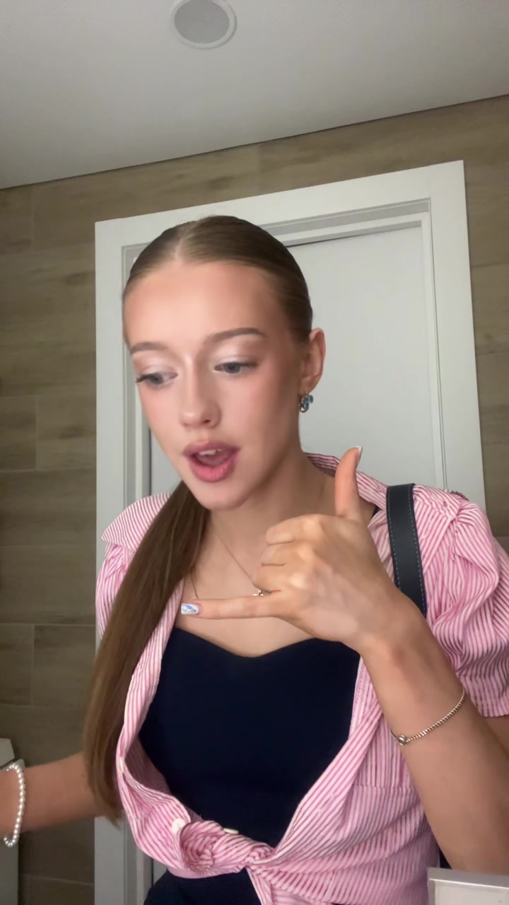 @~Викуля~💋