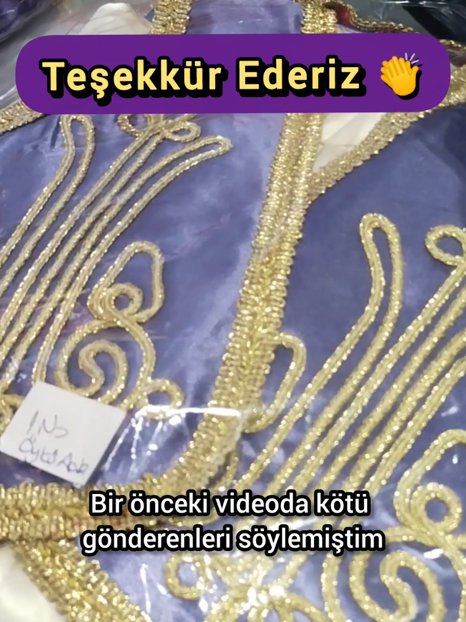 @Armoni Kost&uuml;m