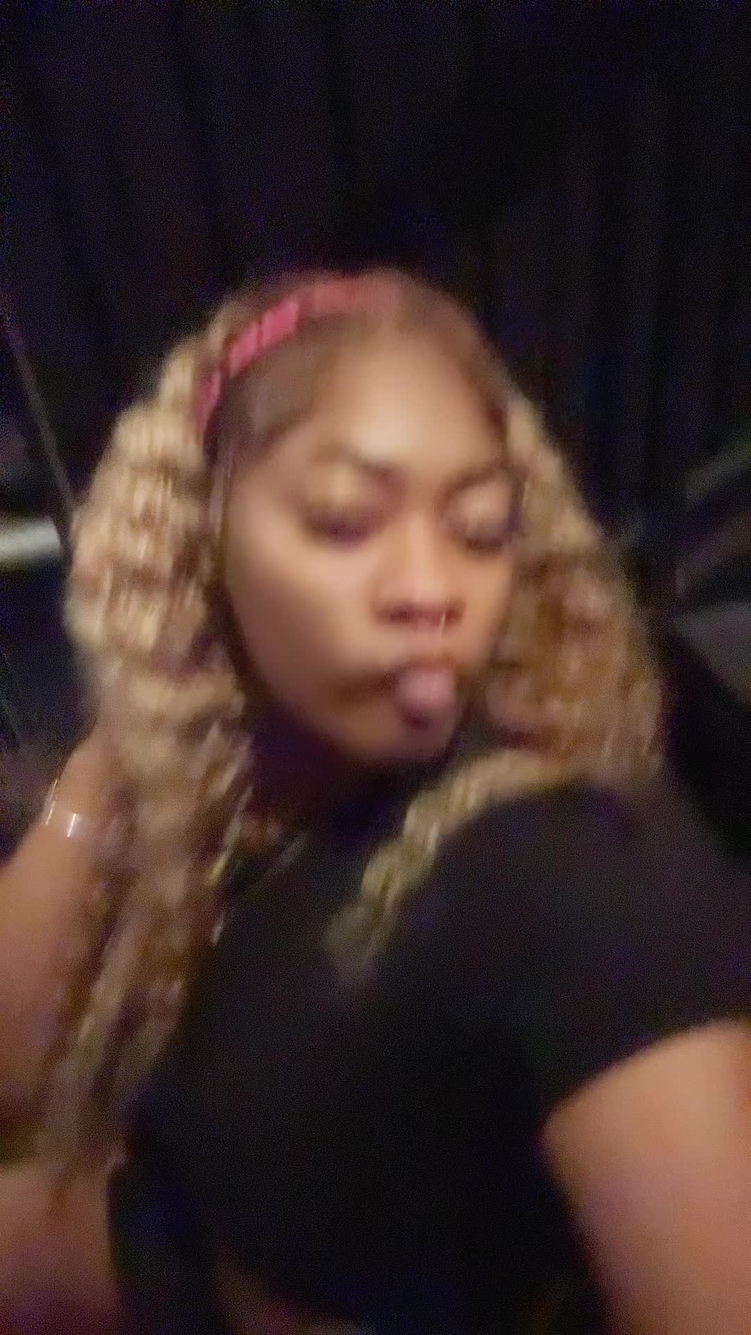 @TheBiggestB💋