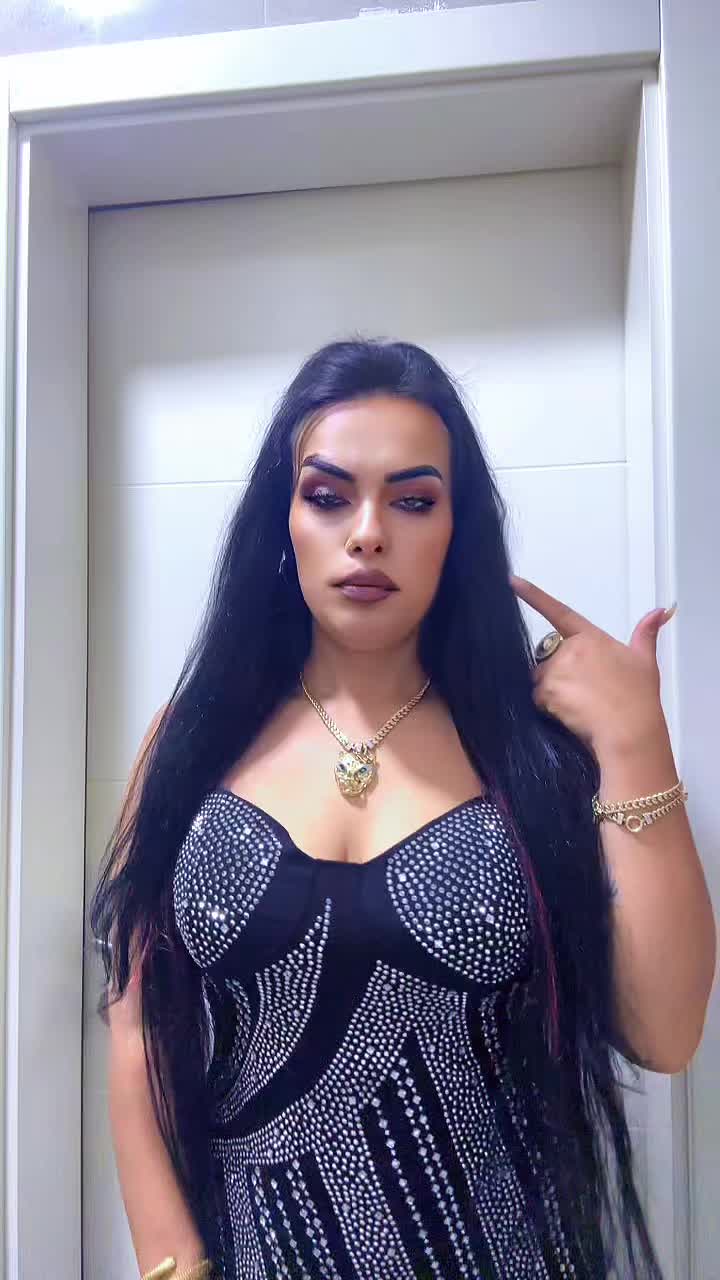 @👑Linda Shabani👑