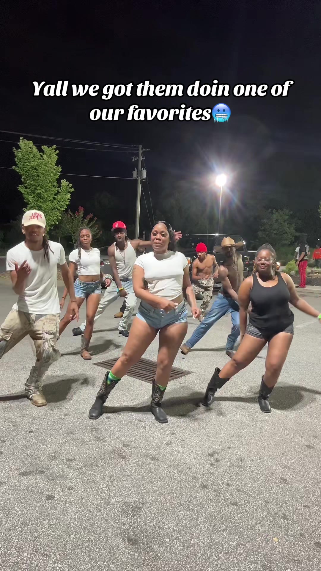 @Ghettotwins_