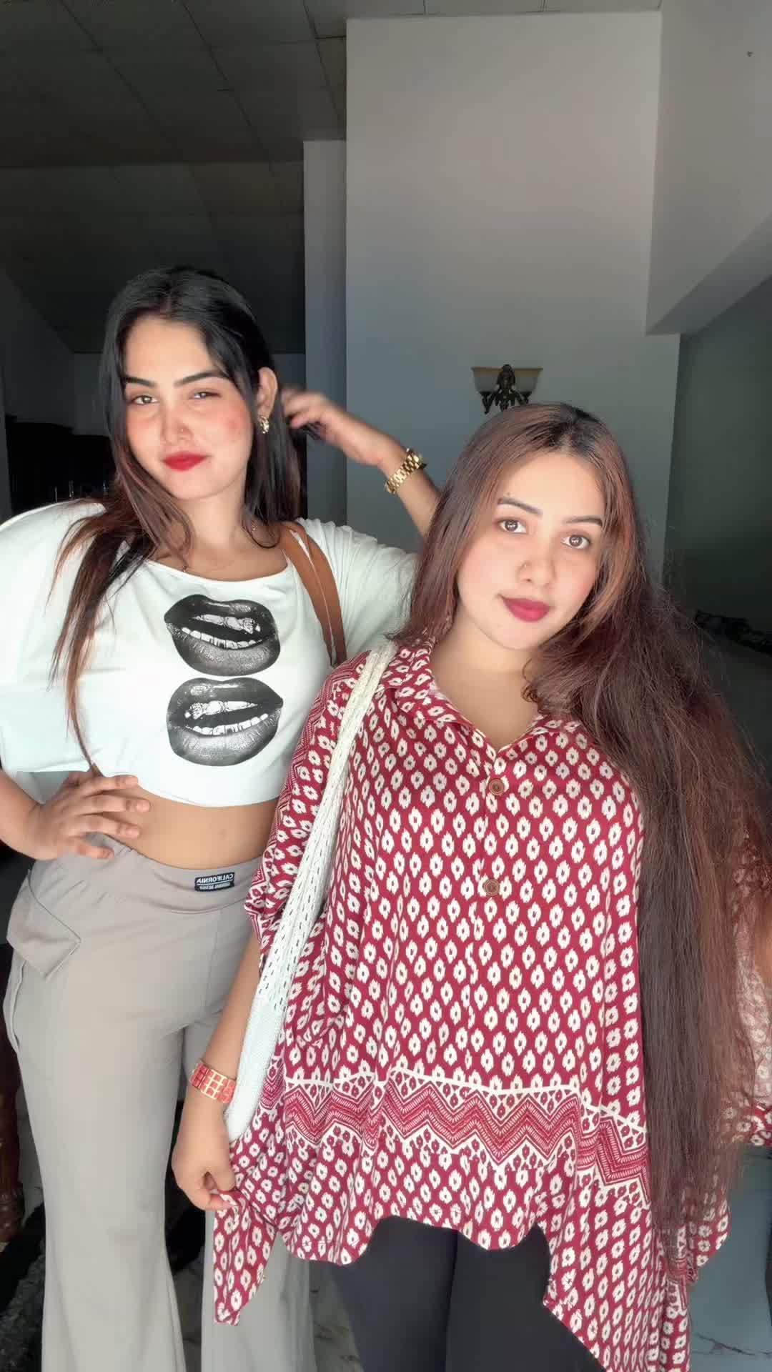 @𝐀𝐩𝐬𝐚𝐫𝐚𝐯𝐢🌻