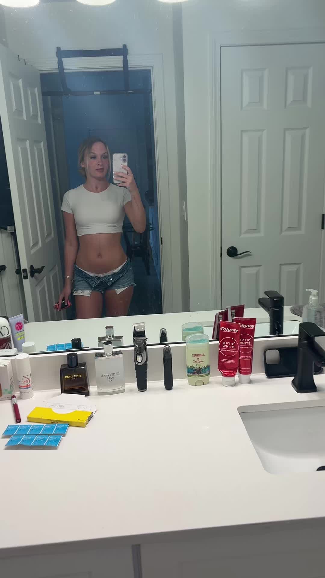 @___