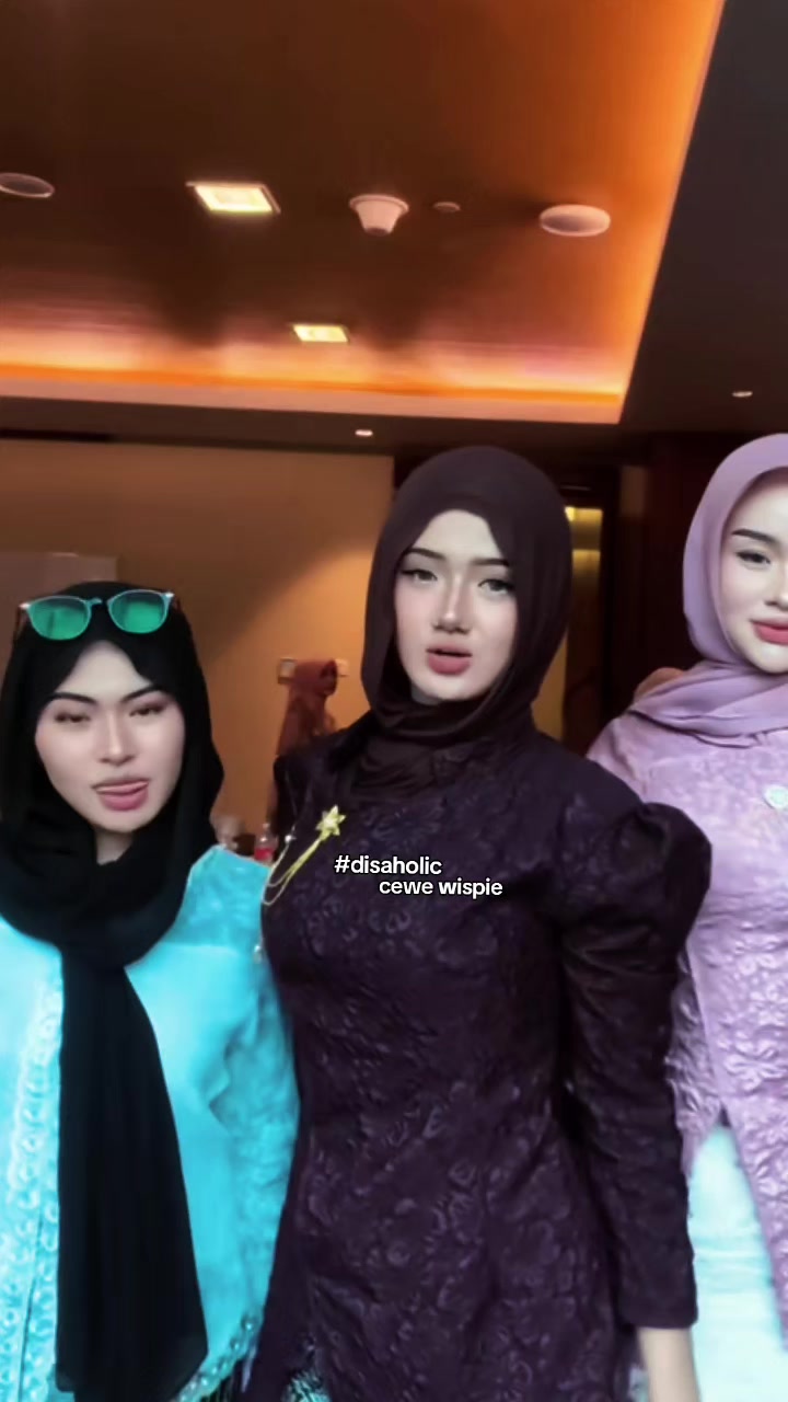 @𝘾𝙀𝙒𝙀 𝙬𝙞𝙨𝙥𝙞𝙚🫦