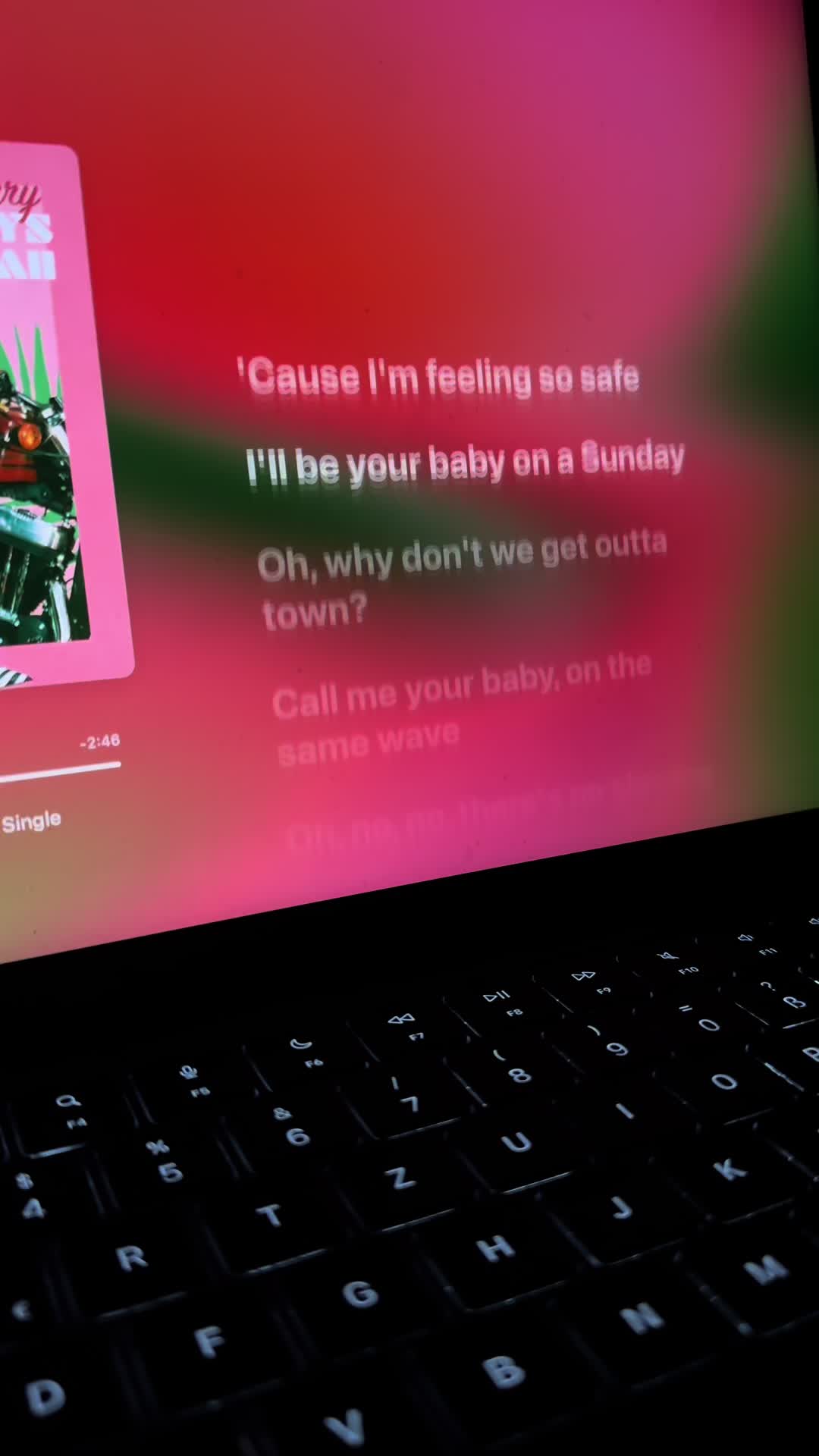 @𝐌𝐮𝐬𝐢𝐜𝐥𝐲𝐫𝐢𝐜𝐬