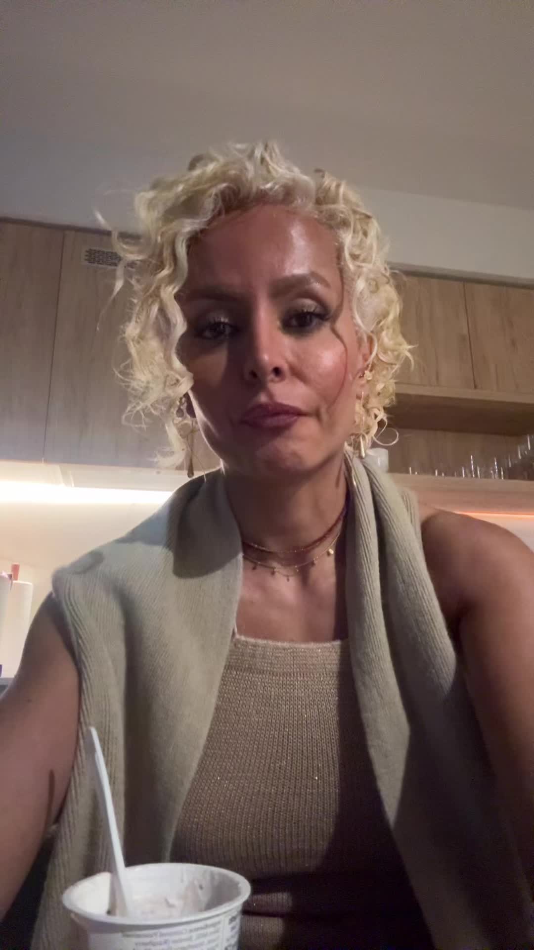 @El