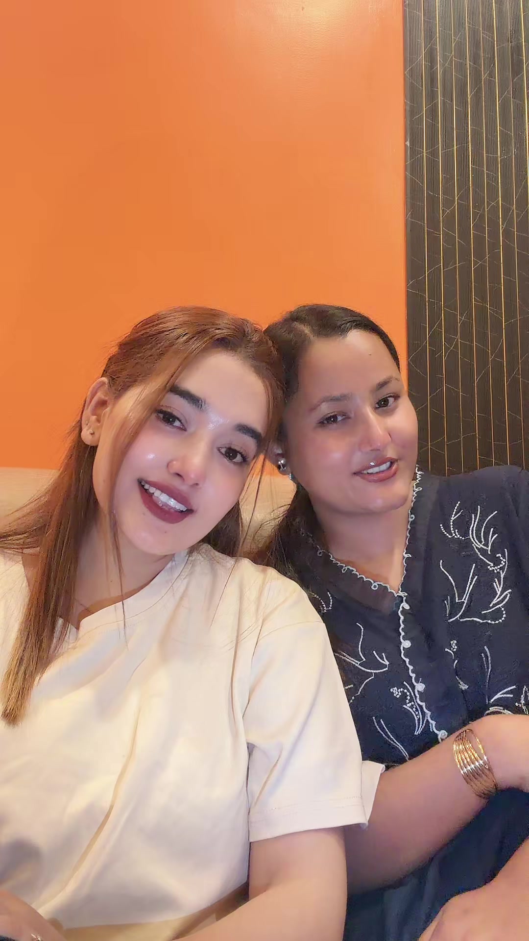 @Shiksha KC🕊🧿🦚
