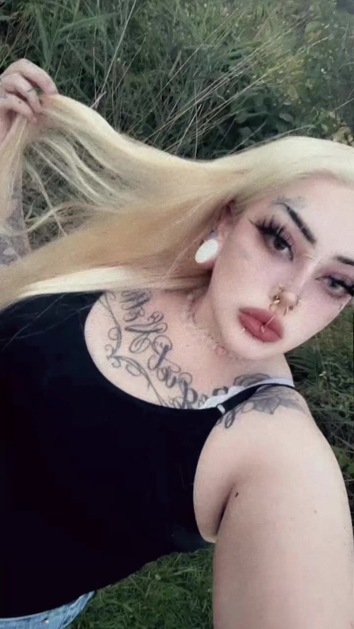@curseddbaddie