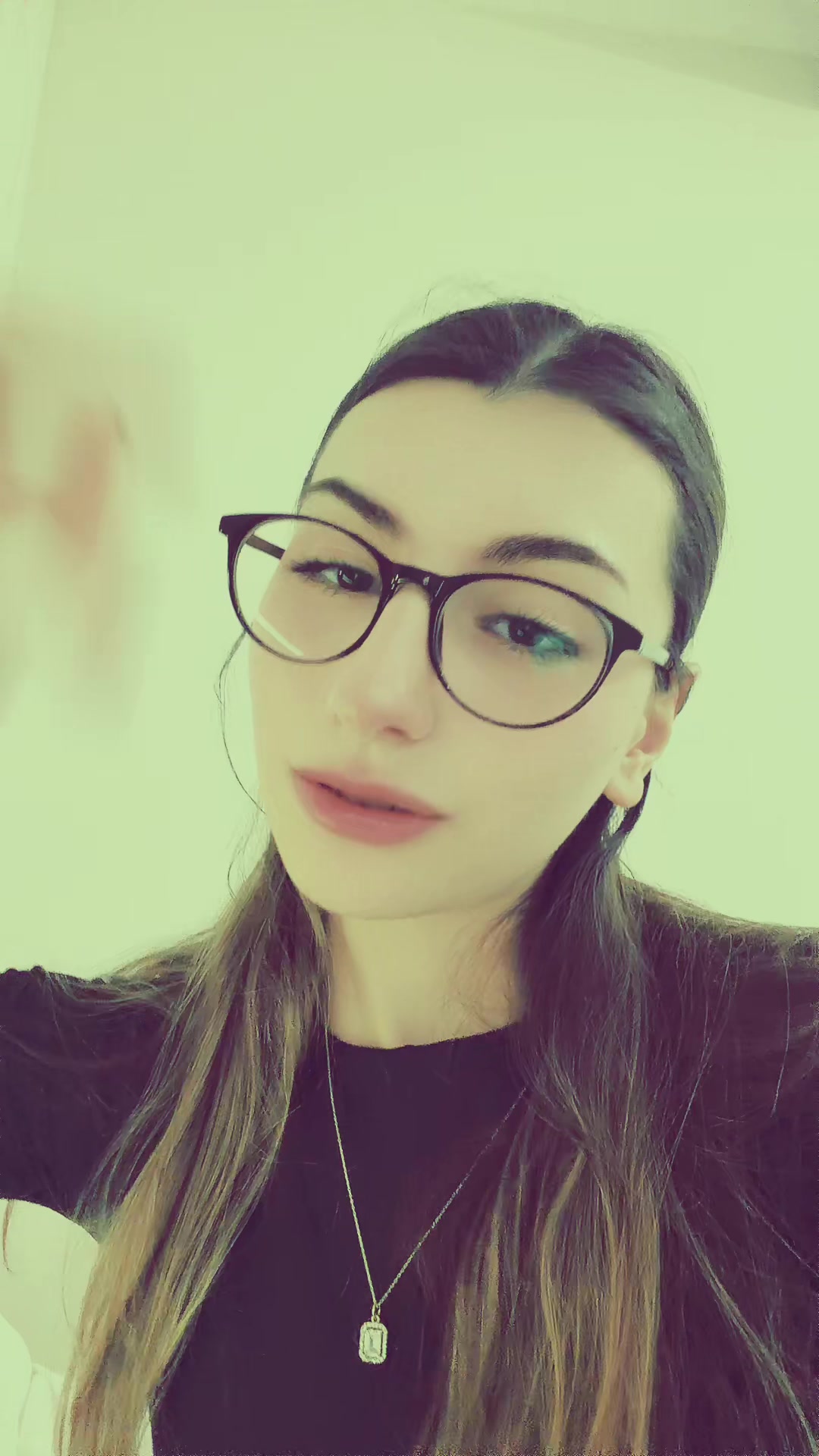 @Esmaa