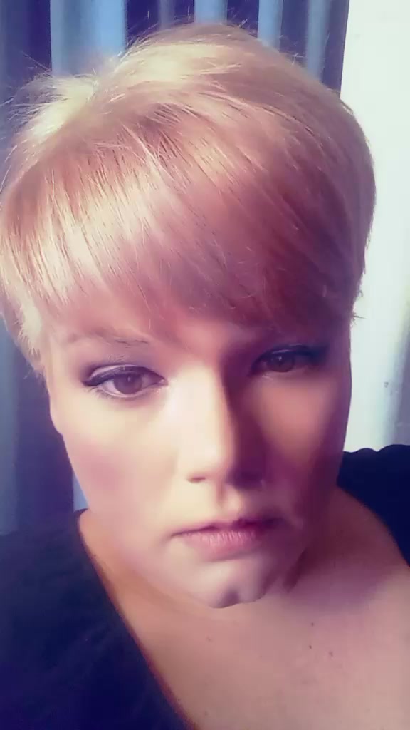 @Charn&eacute;.deBeer.