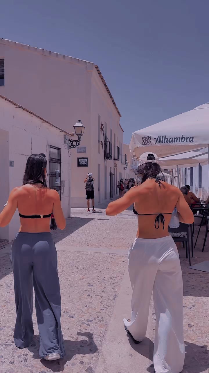 @ᗷOᑌᖇᗩᑎᗪI 😈