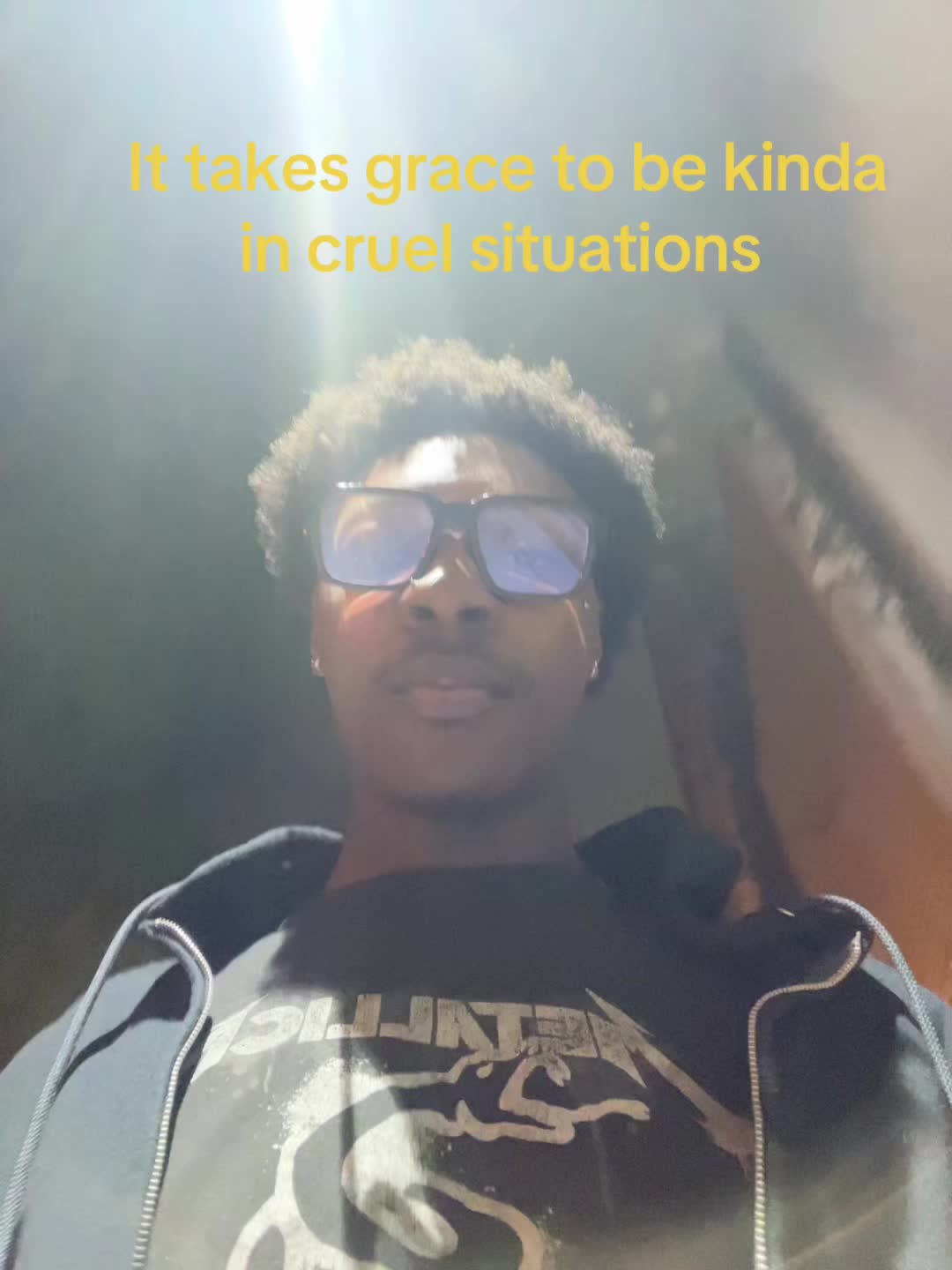 @M O B