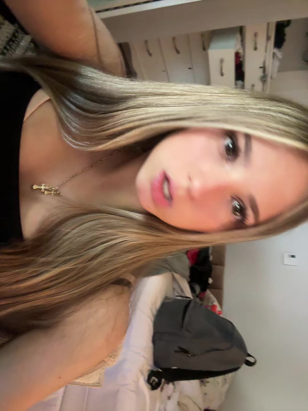 @ellieshk