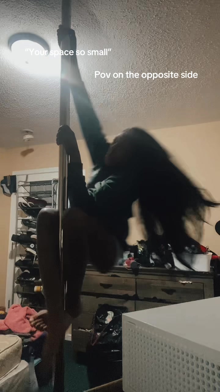 @laythatahhdown
