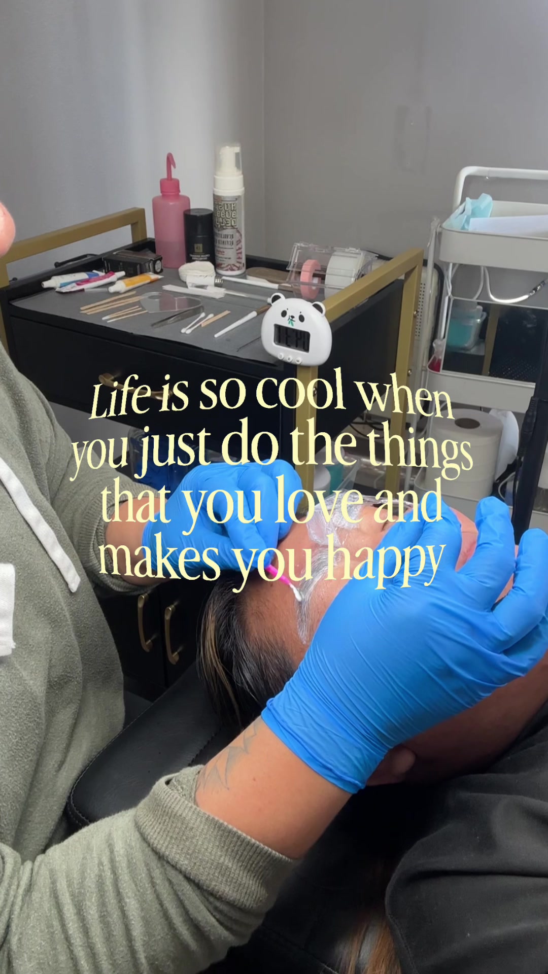 @Oc Brows|Wax|Massage_Mariel