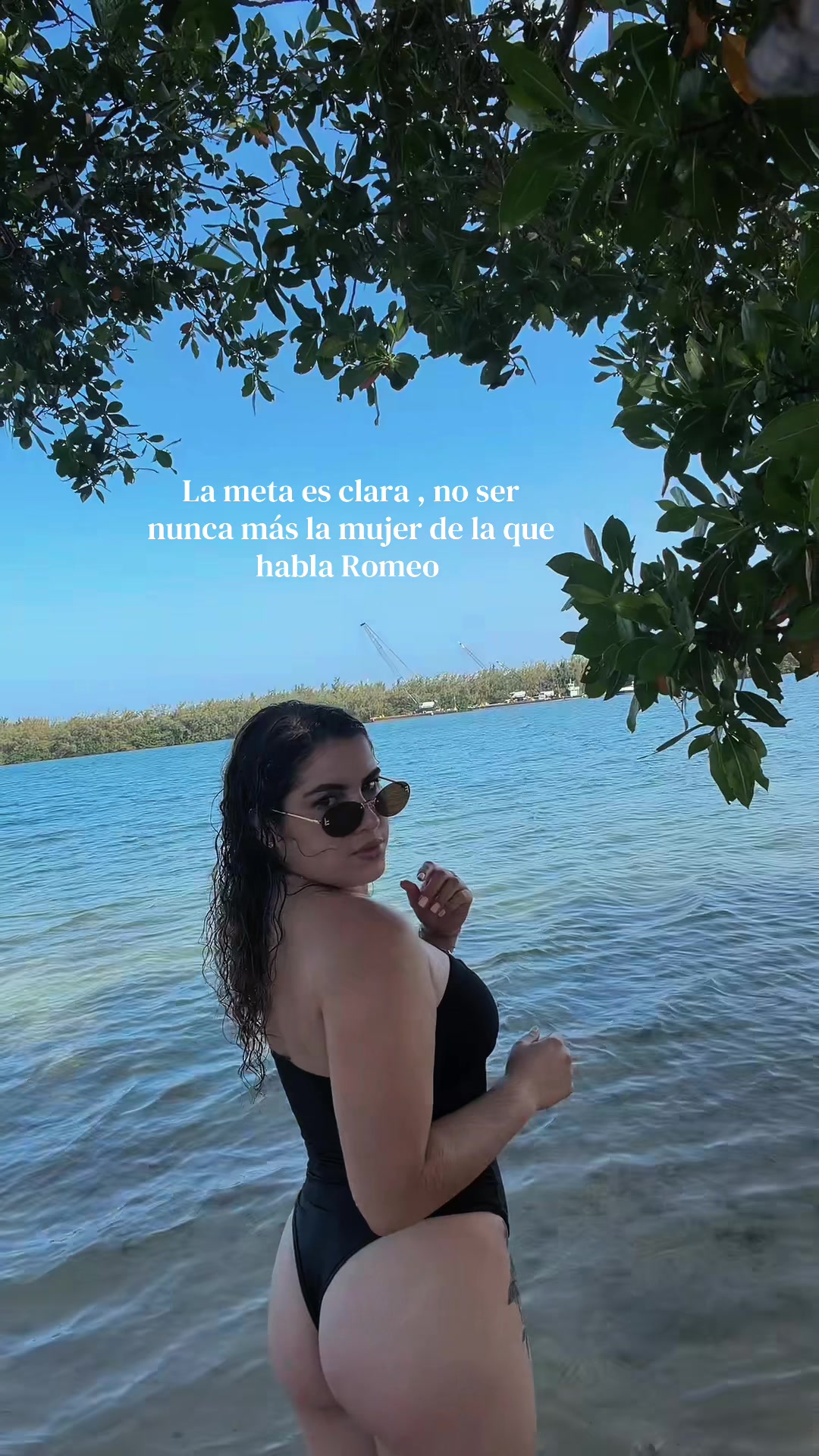 @lialopez