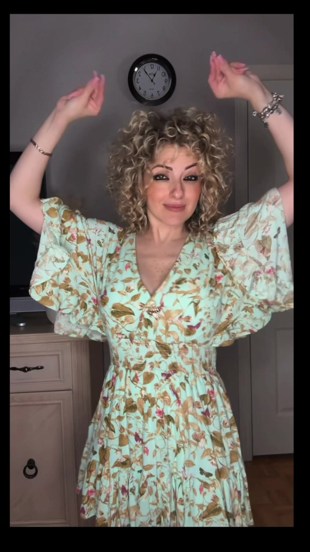 @_Sofia_