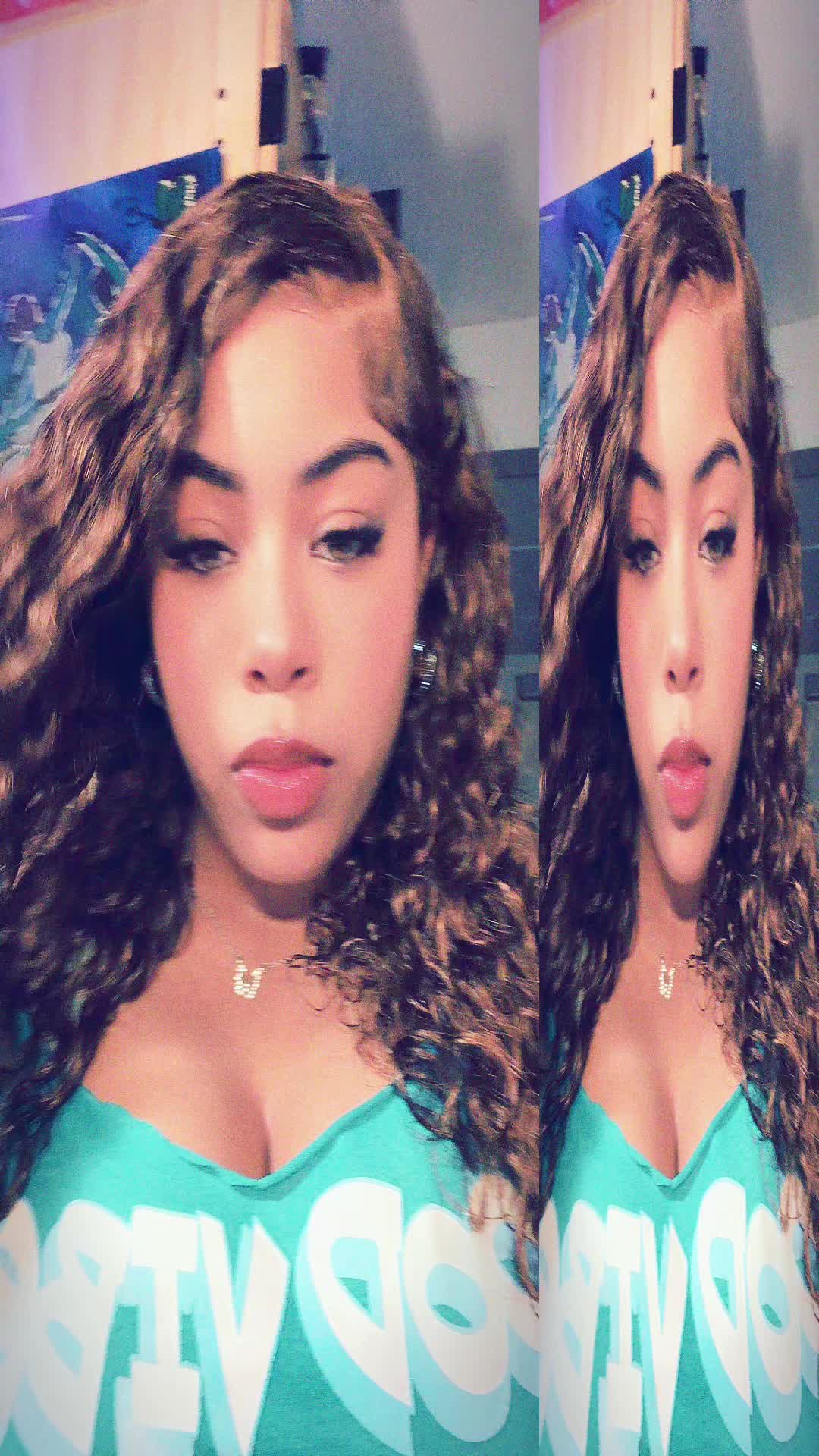 @Lovely.Vee