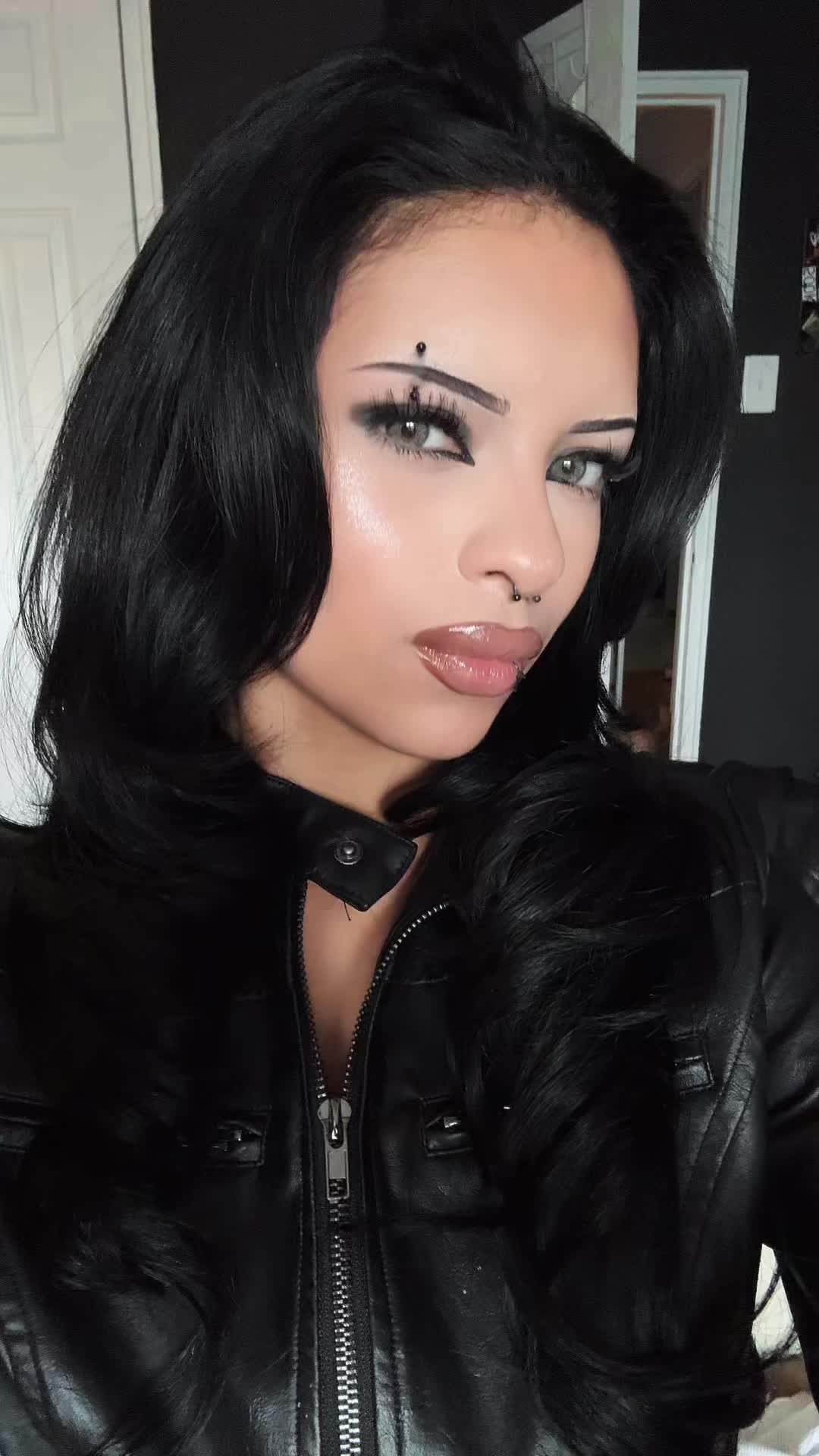 @★