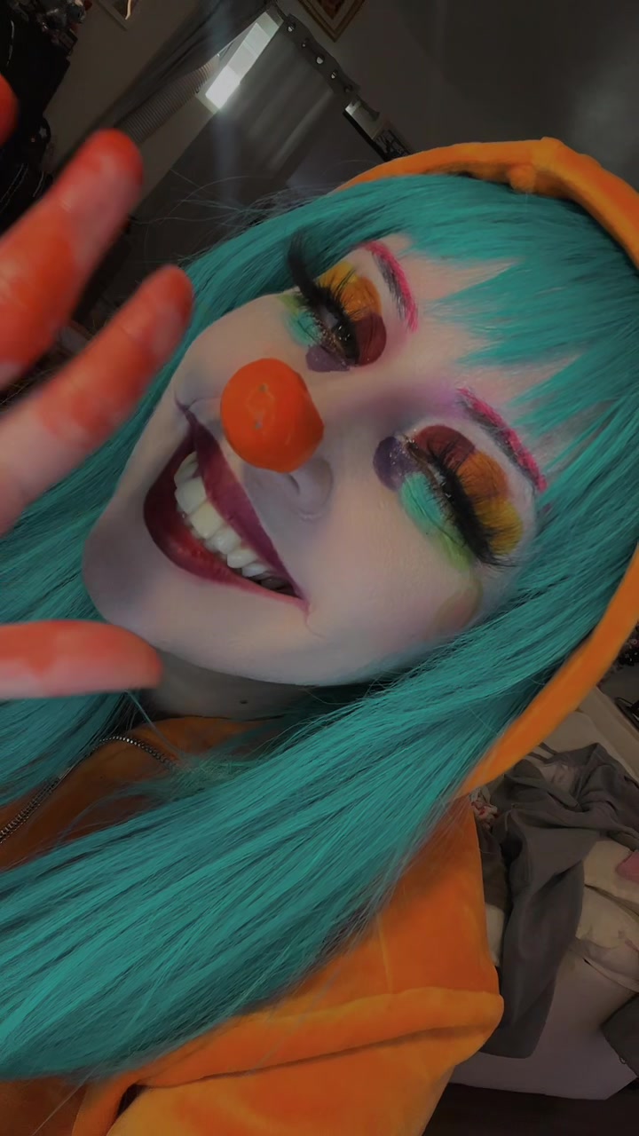 @clowndabs