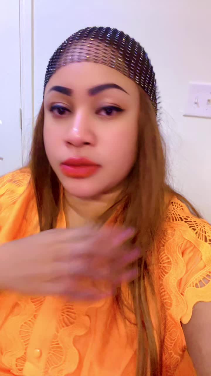 @1stladyone