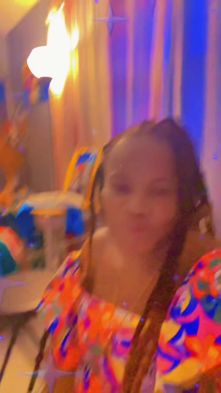 @Larenejasmine