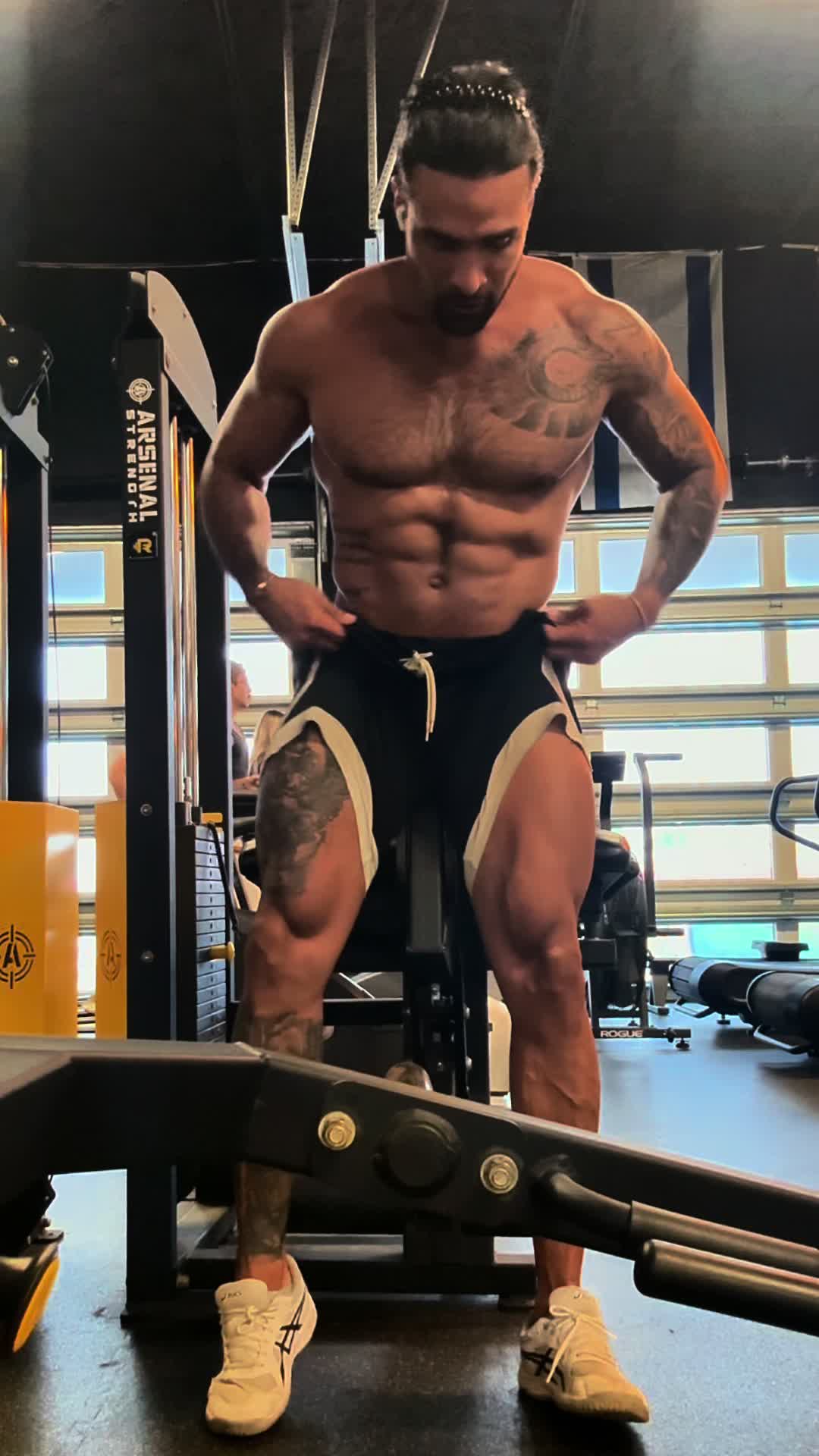 @JohnnyDiezFit