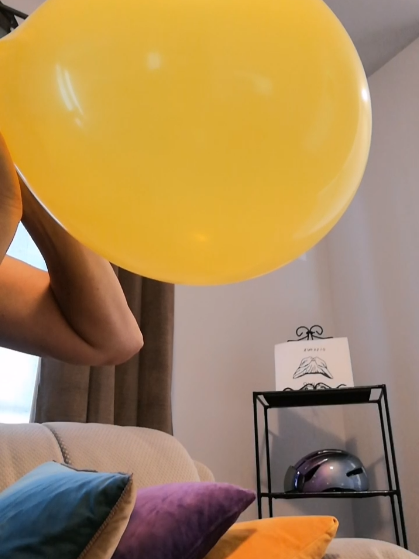 @SophiePopArtist