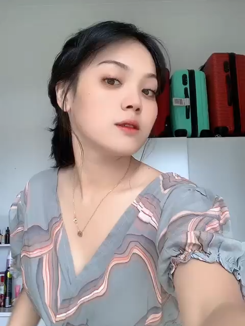@putrichaniago