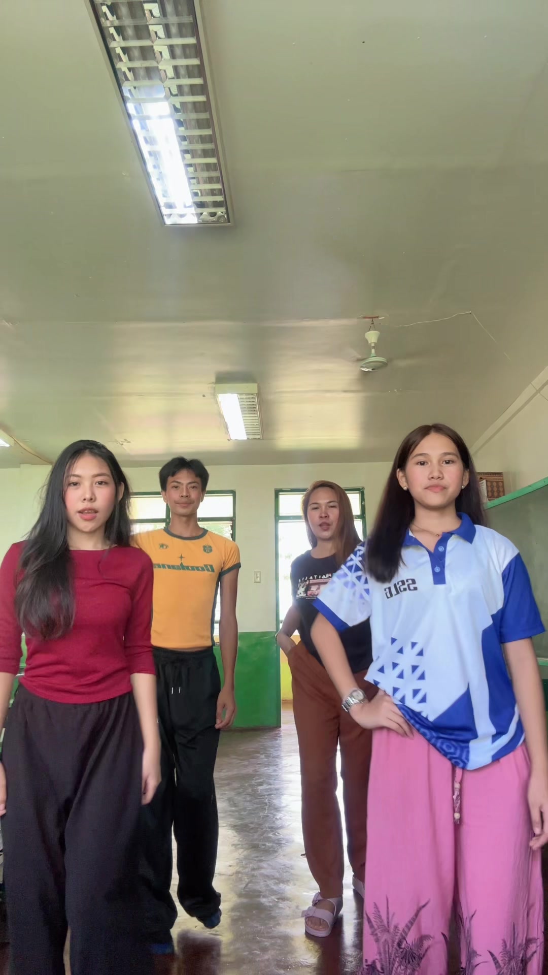 @𝑀𝒾𝓈𝓈 𝑅𝑜𝒸𝒽 👩&zwj;🏫🇵🇭