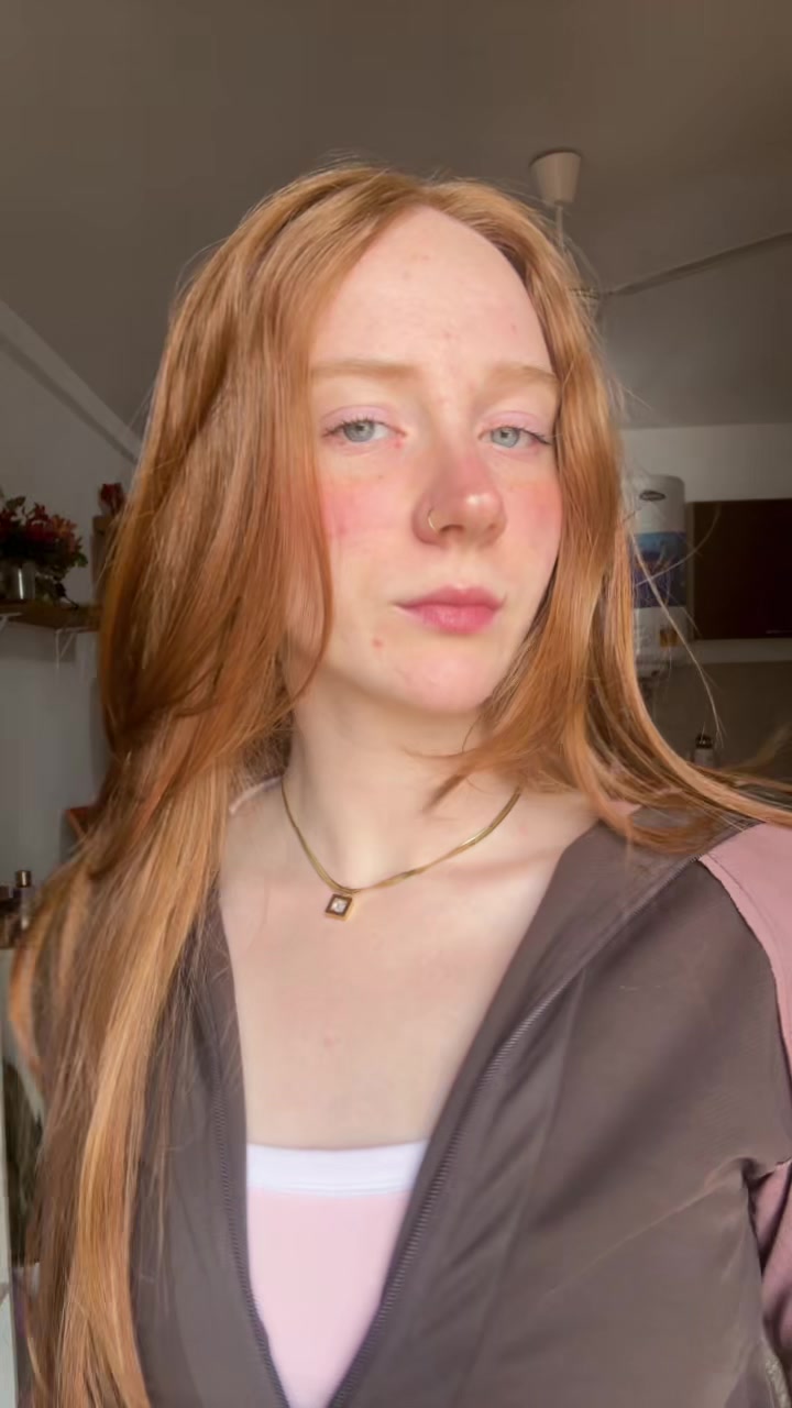 @Tayná