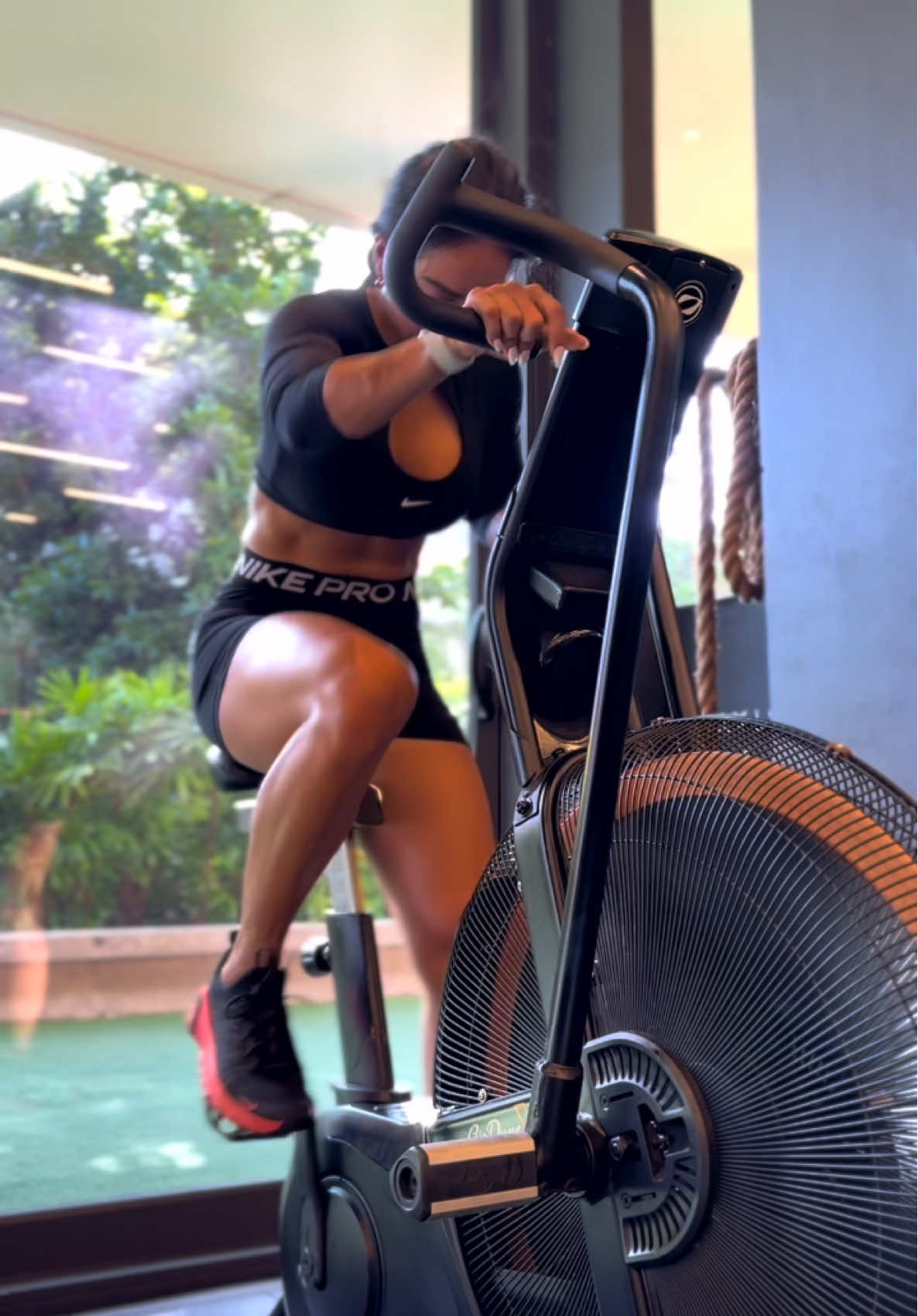 @Tinalovesfitness