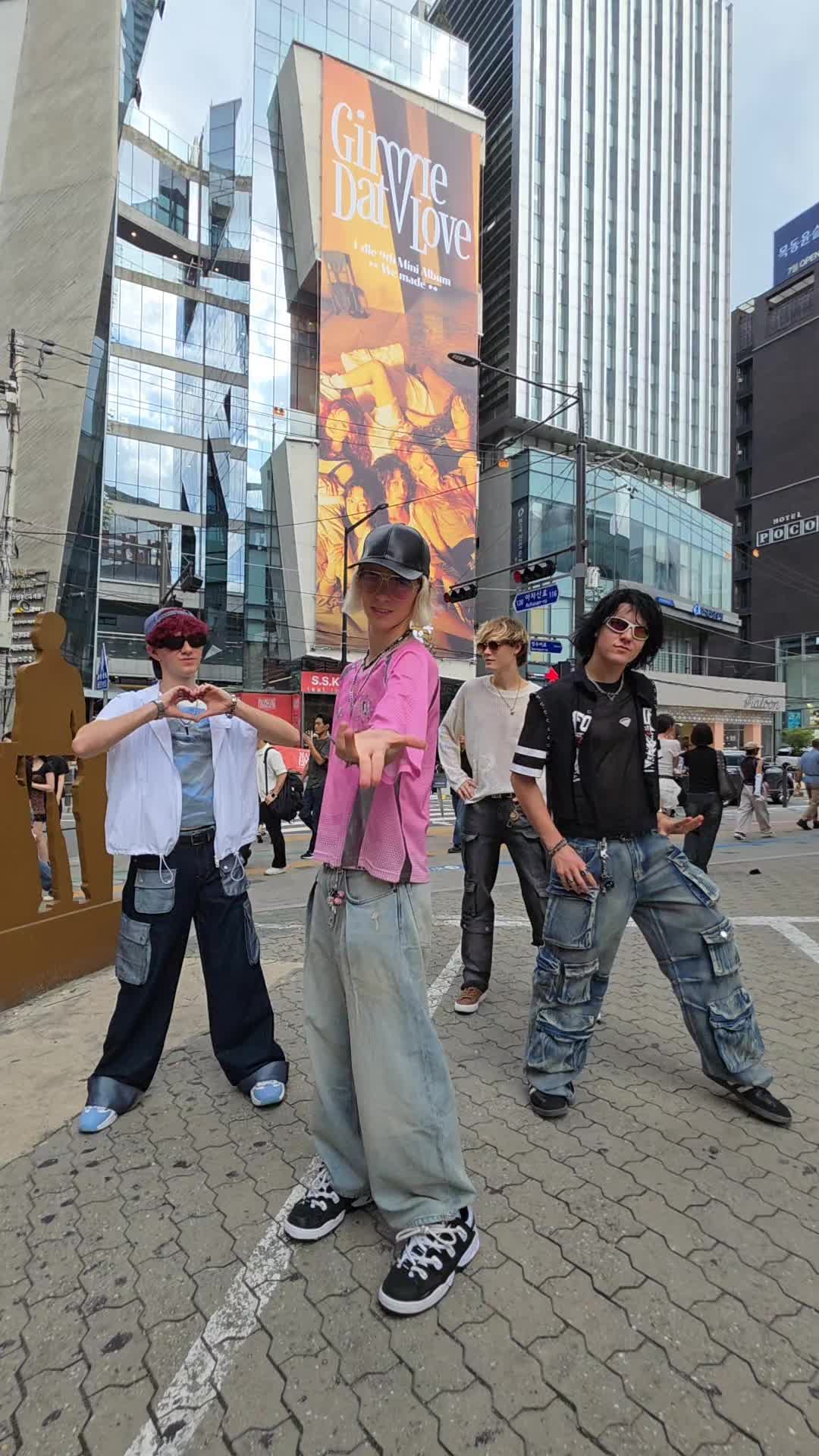 @AussieBroSquad
