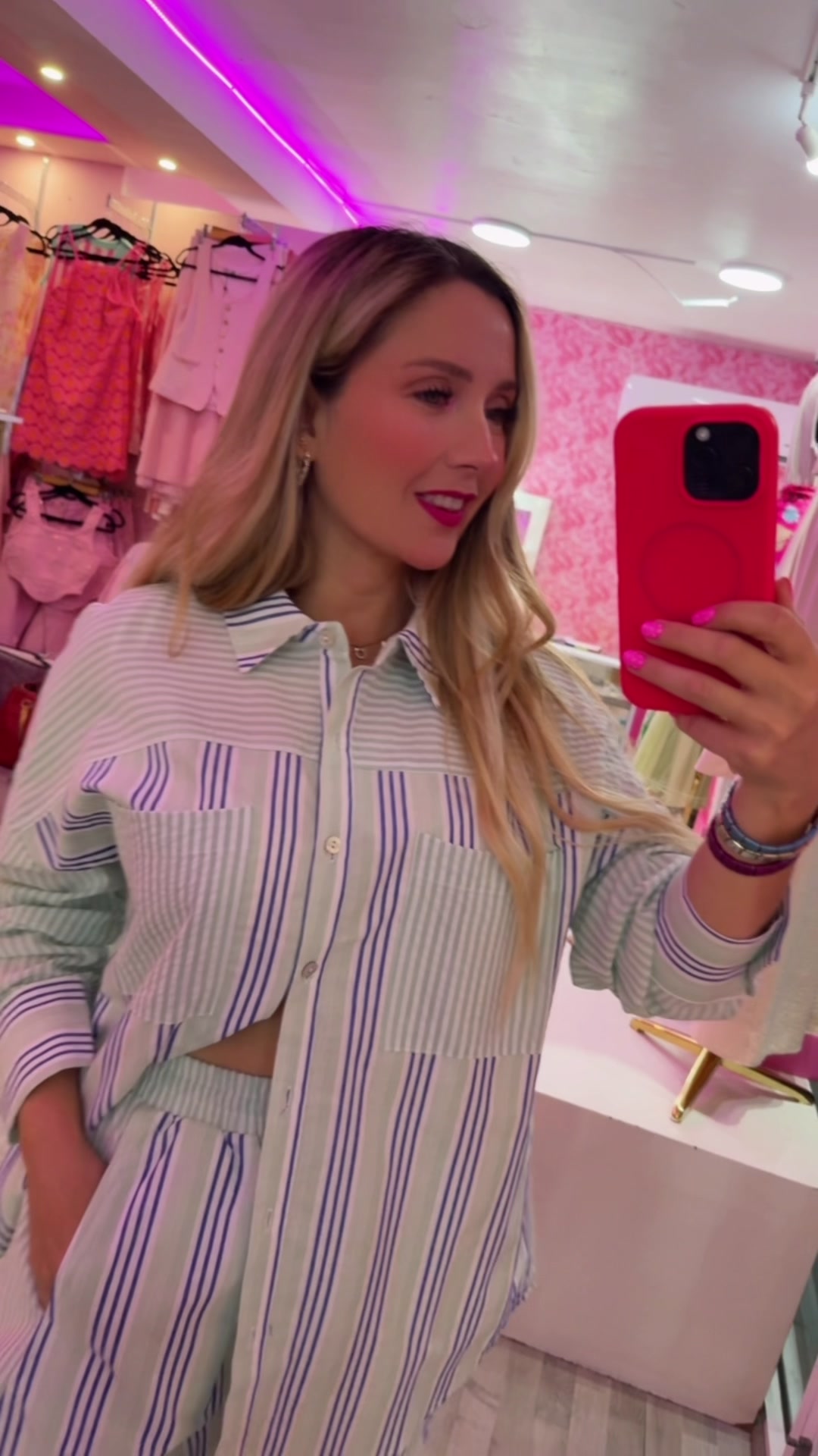 @REGIASCHIC