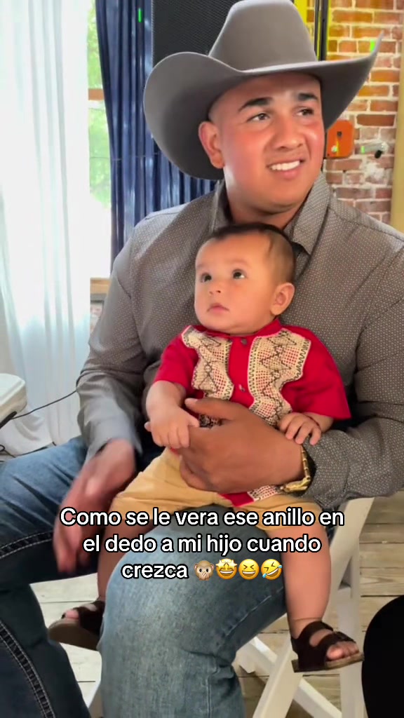 @Dayana&ensp;Arano