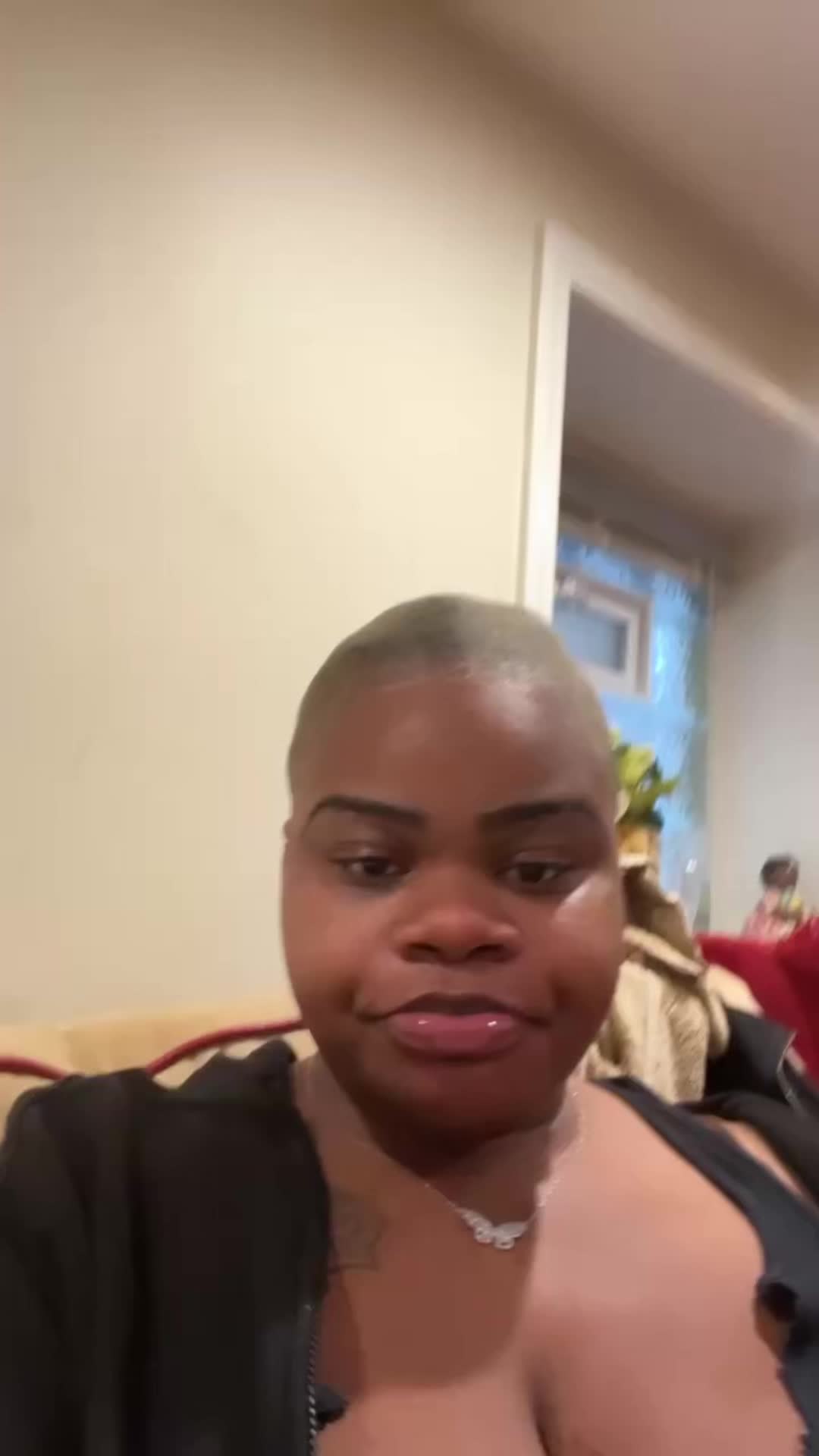 @jassmonii_10