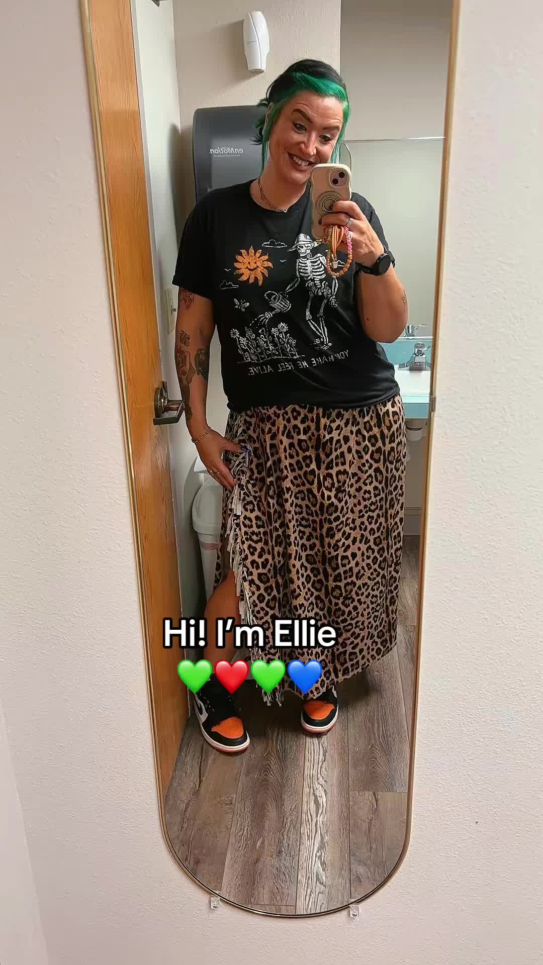@elliethesneakermom