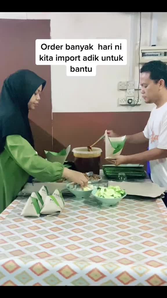 @Iza Razali
