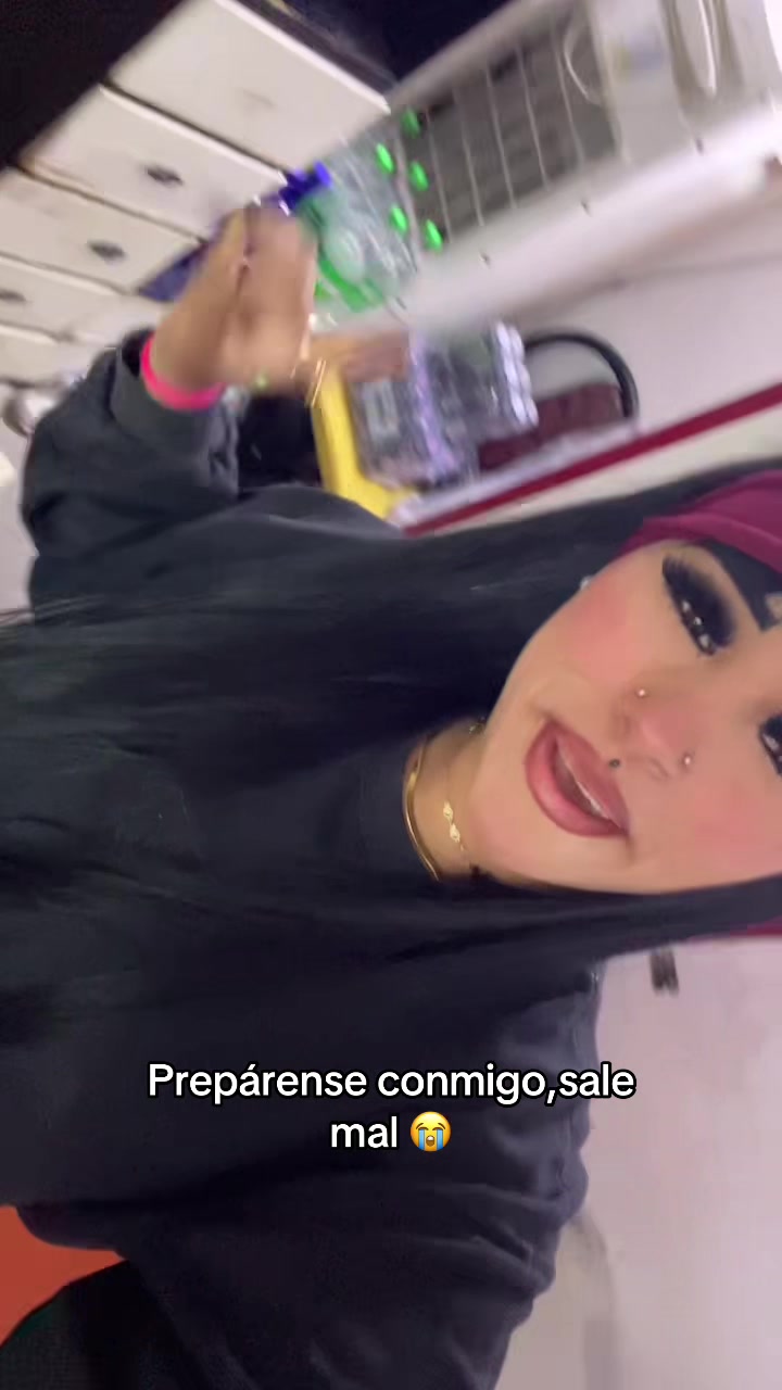@Negra๐