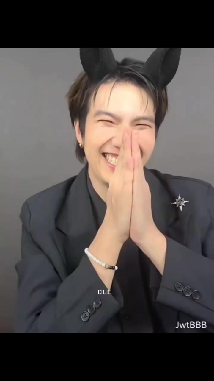@๐ฌ๐๐ณ๐ฐ๐ฌ๐