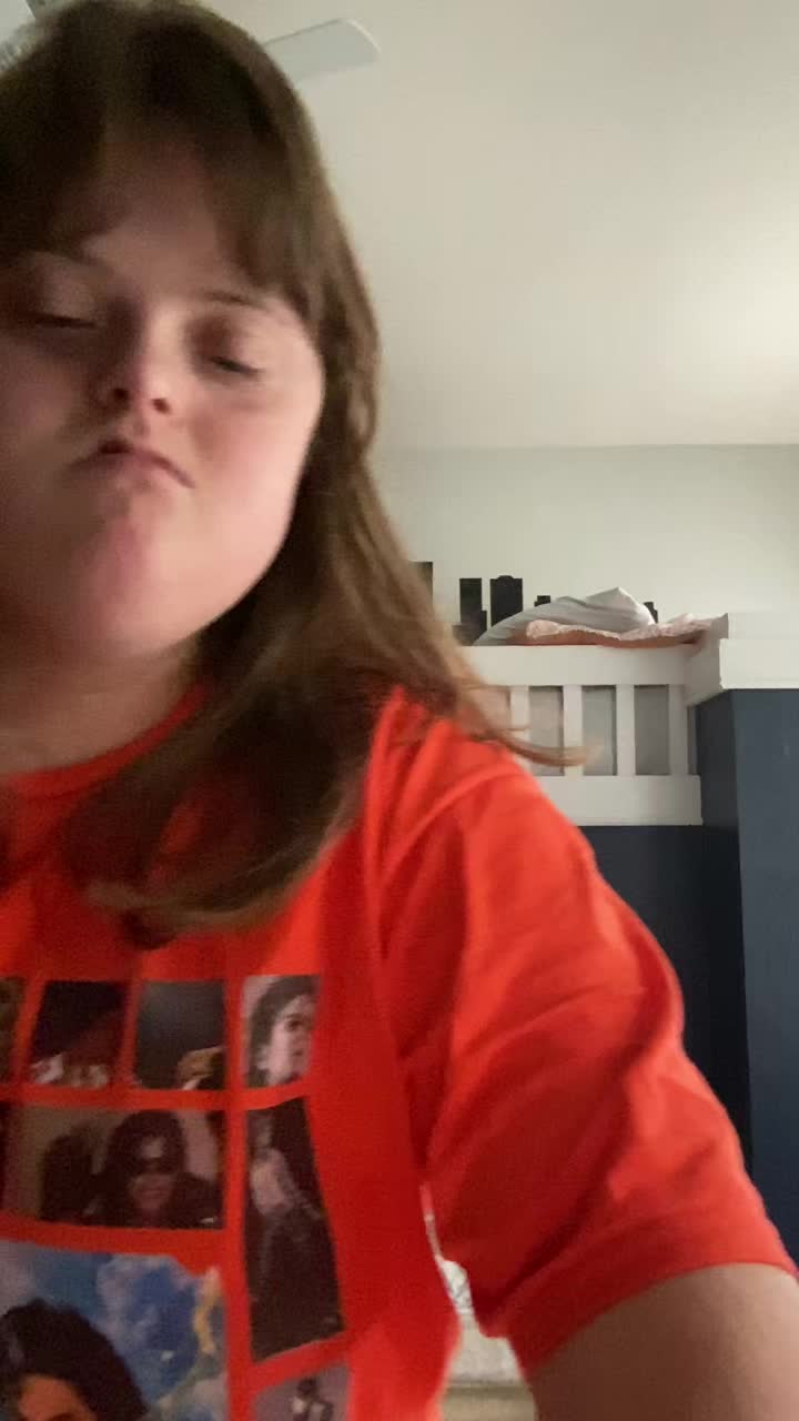 @hollywoodhailey