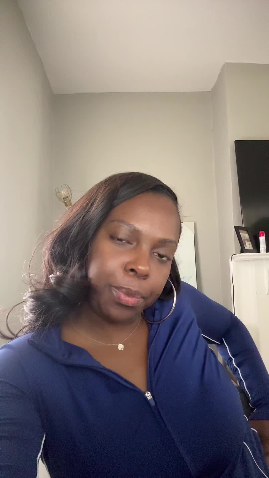 @MsLynell
